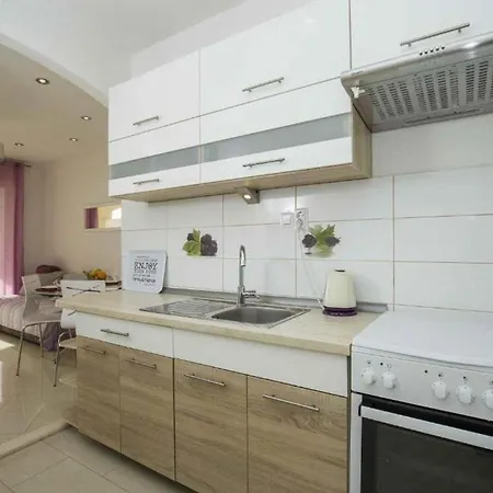 In With Sea View, Terrace, Air Conditioning, Wifi 5121-4 *