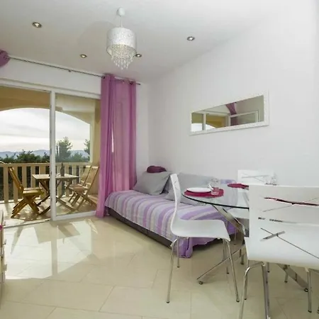 In With Sea View, Terrace, Air Conditioning, Wifi 5121-4 *